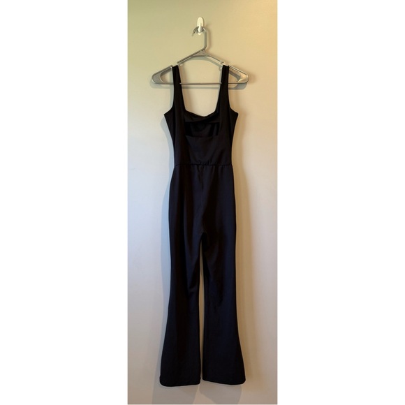 Women’s ‘T|S by Thrive’ athletic jumpsuit - Picture 2 of 4